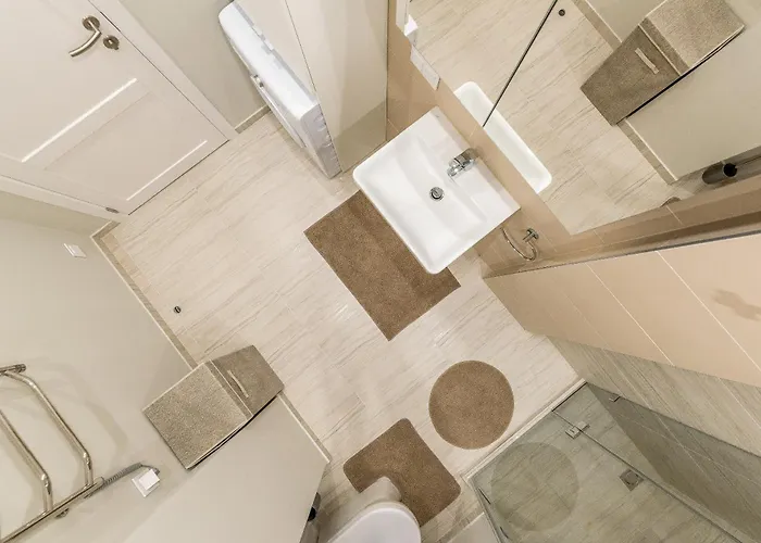 Center Apartment, Free Parking, 149 *