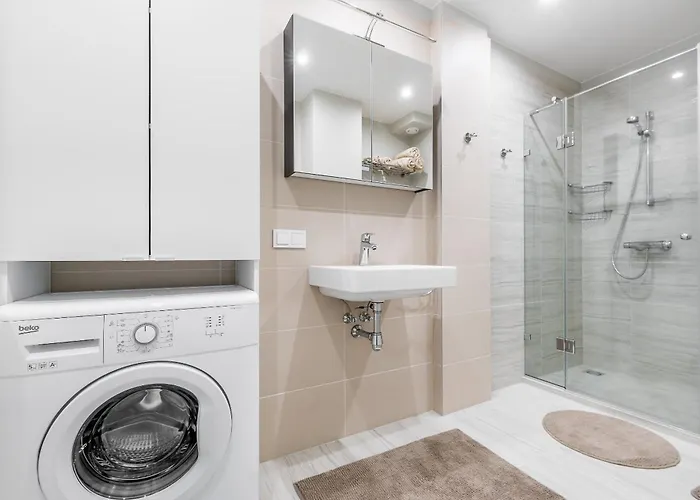 Center Apartment, Free Parking, 149